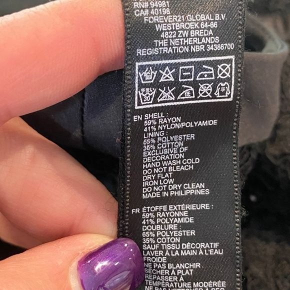 Forever 21 Black Rayon Lace Mini Skirt - Picture 5 of 6